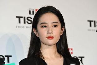 刘亦菲娱乐吃瓜