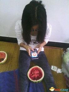 娱乐吃瓜图片搞笑,吃瓜群众笑翻天,搞笑瞬间盘点